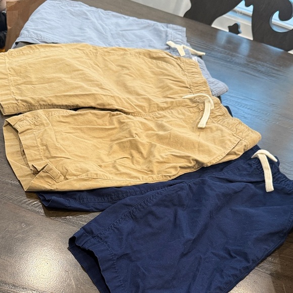 Set of 3 Children’s Place 12 Kids Casual Shorts Set - Tan, Grey, and Navy - Picture 8 of 10